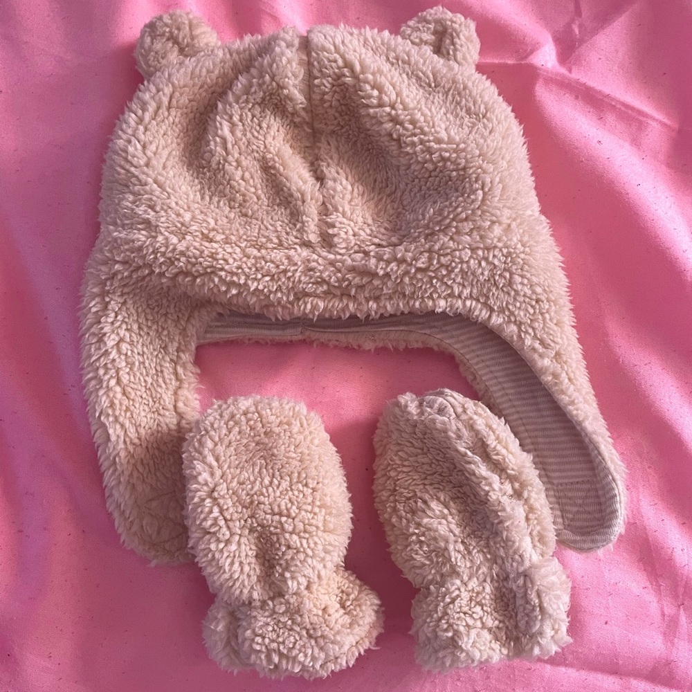 Carters Baby 2-Pack Sherpa Hat & Mittens Set